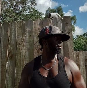 Meet your Posher, Raquib